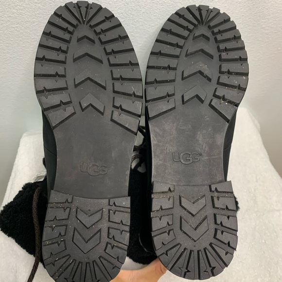 UGG Fraser Leather Hiker Boot - Picture 9 of 10